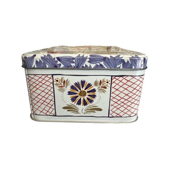 Vintage Quimper French Biscuit Tin Massilly France Tin Box - Picture 4 of 10
